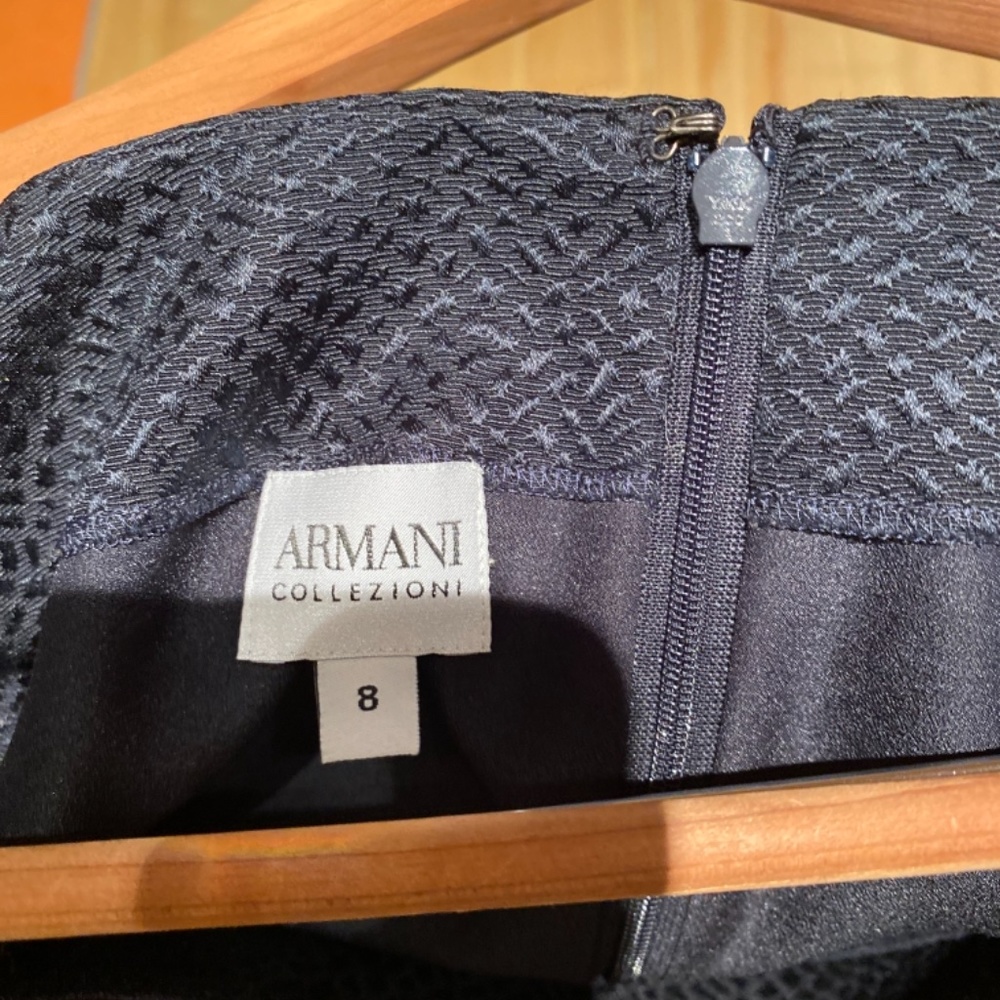 Armani perfect simple black sheath - Picture 4 of 5